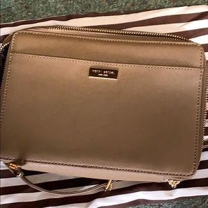 Henri Bendel tablet organizer